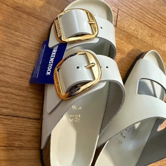 New Arizona Birkenstock Sandals – Leather/Gold Buckle (Narrow, New with Tags) - Picture 5 of 8
